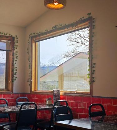 Cozy Corner Motel & Restaurant