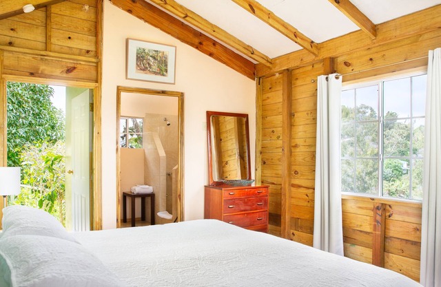 Cozy Cottage in Jamaica's Blue Mountains