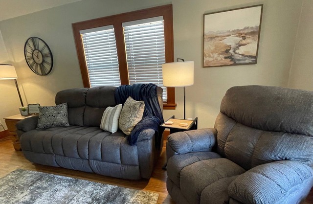 Cozy Cottage home in a great location and neighborhood.