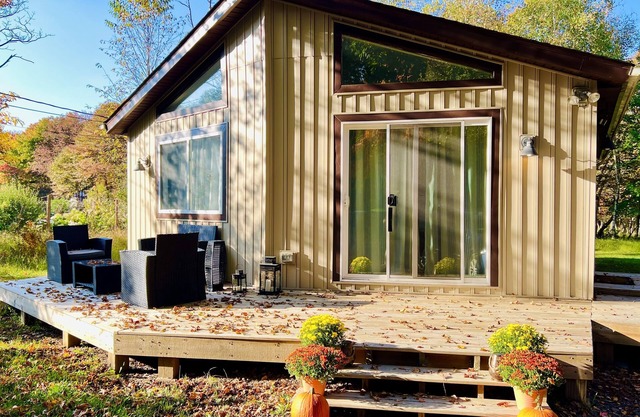 Cozy cottage retreat at the Poconos