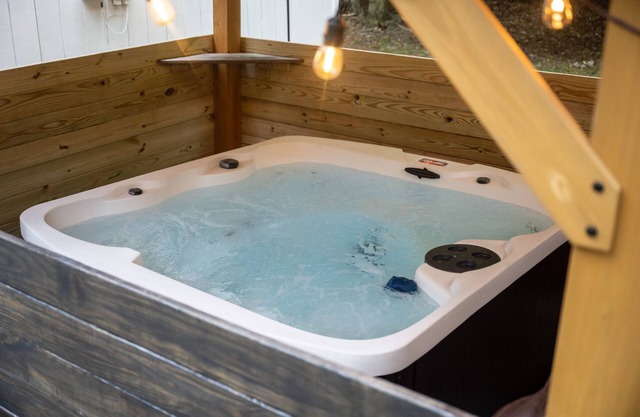Cozy Cottage w/ Private Hot Tub & Fire Pit