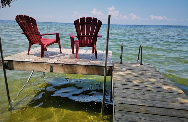 Cozy Cottage With Stunning Sunsets & Sandy Shallow Water to Swim and Play