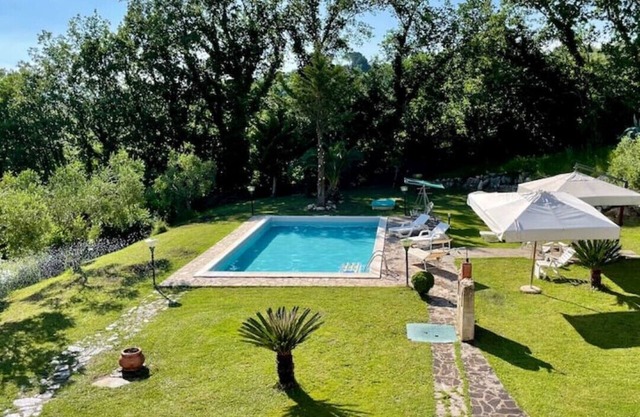 Cozy Country Villa with Pool and Large Outdoor Patio Donna Romina