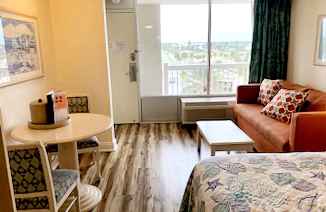 Cozy Daytona King Deluxe Studio w/kitchen
