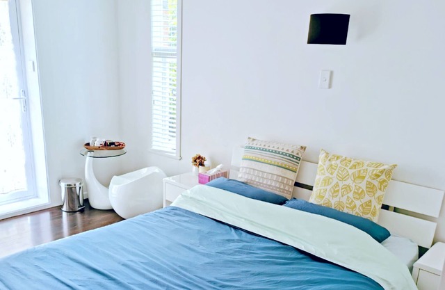 Cozy double bedroom with own bathroom and entrance