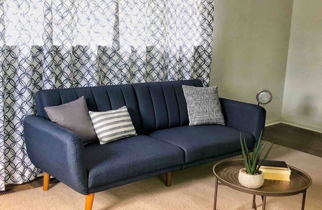 Cozy Downtown Pittsboro Home