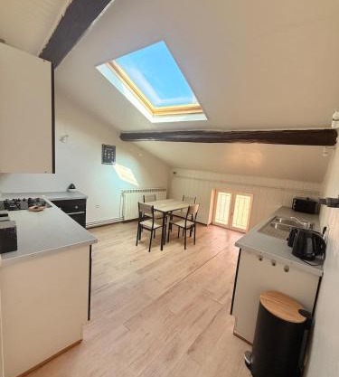 Cozy duplex with bar near Metz