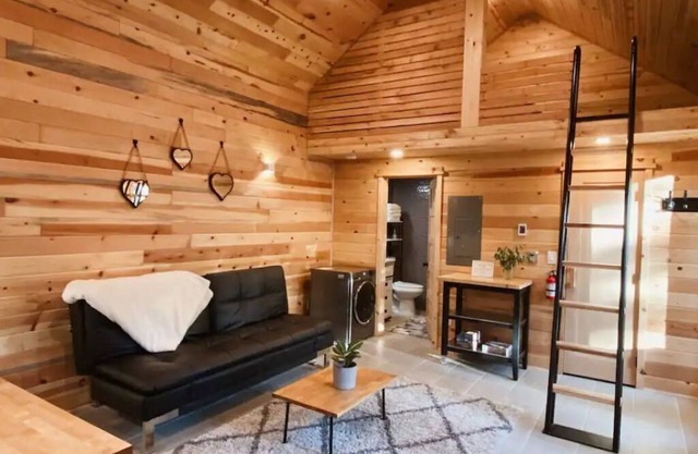 Cozy Forest Cabin w/Sauna & Hot Tub!