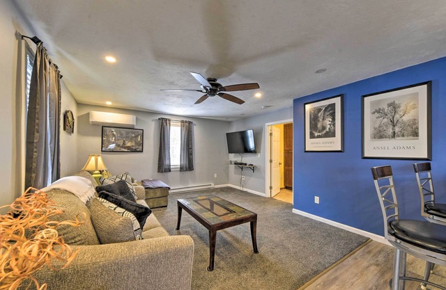 Cozy Getaway - 10 Miles to Mount Wachusett Skiing!