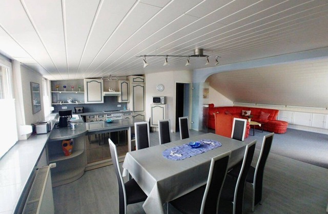 Cozy holiday apartment (90 sqm) in the attic for up to 5 people