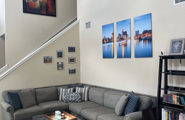Cozy Home: 9 Miles from Circuit of the Americas