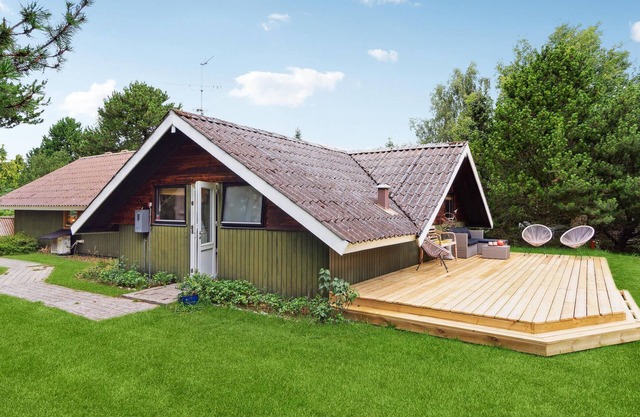Cozy home in Nykøbing Sj with kitchen