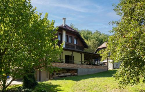 Cozy Home In Petrinja With Wifi