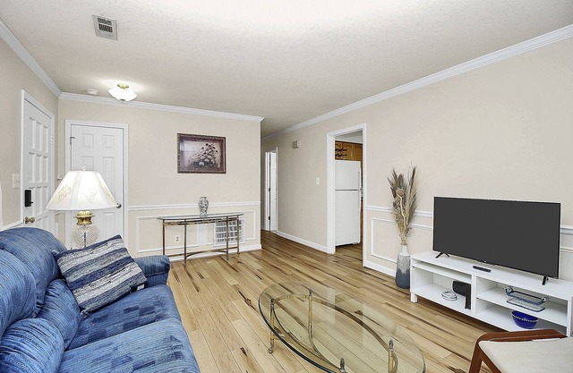 Cozy home in South Charlotte near Ballantyne/PinevilleI485/I77 Sorry, No Pets