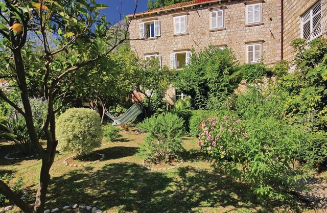Cozy home in Zaton Veliki with kitchen