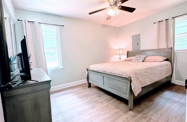 Cozy home near Latta Plantation Reserve!