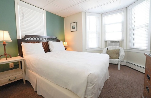 Cozy Hotel Room 250 feet from the boardwalk and beach.