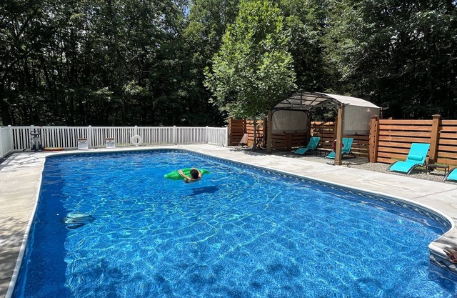 Cozy house for hiking/skiing/swimming/summer or fall