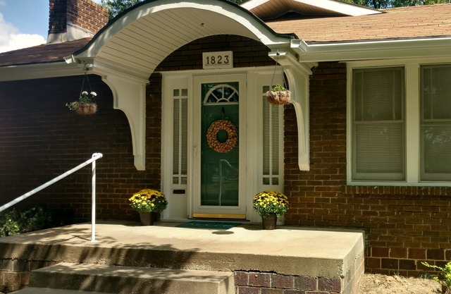 Cozy Joplin home, near medical school