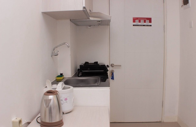 Cozy Living Studio At Urbantown Apartment Karawang