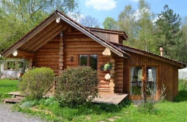 Cozy Log Chalet with Terrace, Near Alsace and Ski Resorts