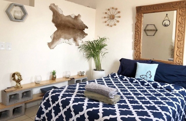 Cozy & Lovely Studio! w/DISNEY+, NETFLIX & More!