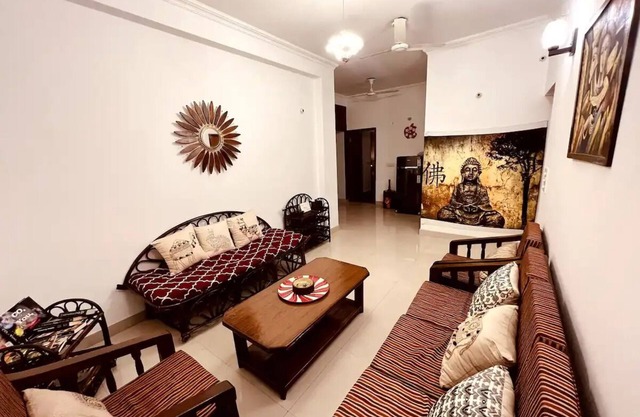 Cozy Metro Retreat in the Heart of Delhinn