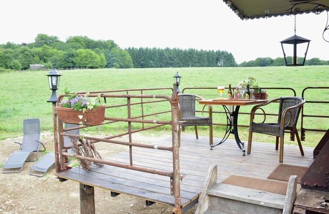 Cozy Mobile Home in Vresse-sur-Semois with Terrace