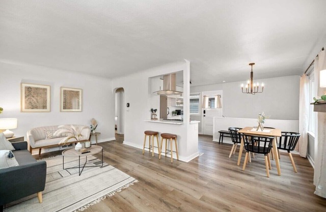 Cozy & Modern Downriver Spokane Home