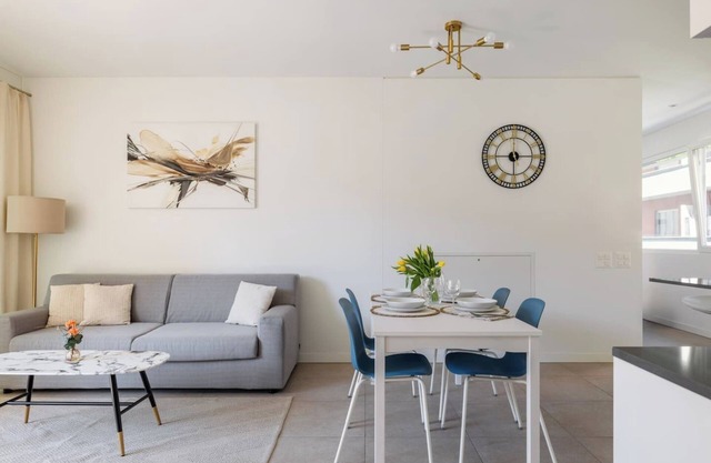Cozy & Modern Flat for 6 people/Free Parking