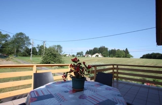 Cozy Mountain Getaway with Terrace, Near Spa & Casino