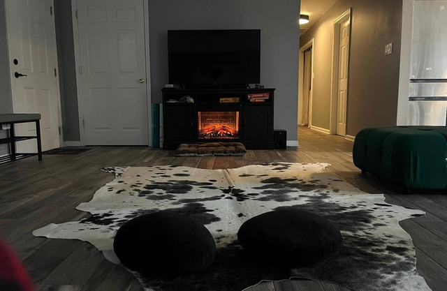 Cozy mountain top newly remodeled home.