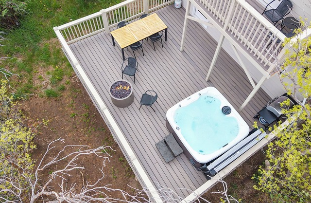 Cozy Mtn Cabin w/Views, Hot Tub & Firepit, Shuffleboard + Ski/Bike Locker