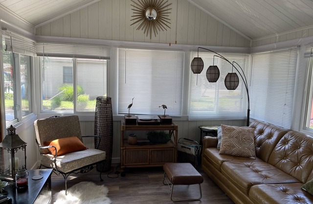 Cozy, remodeled 1940’s lake cottage on Long Lake in Ionia County
