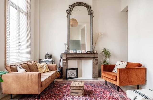 Cozy renovated mansion in downtown