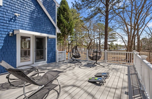 Cozy Riverfront Stay in Wareham