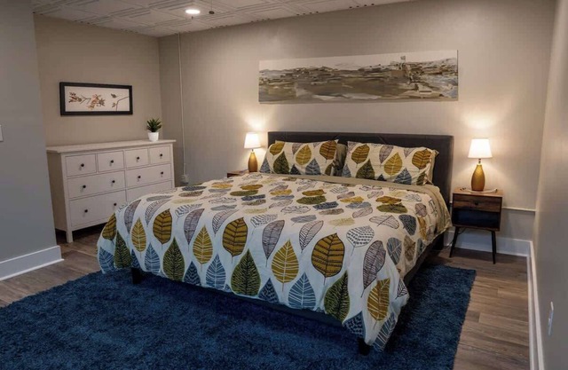 Cozy Roanoke Retreat: Quiet & Convenient Stay