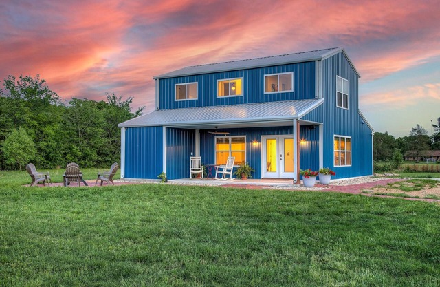 Cozy, secluded country home on acreage and pond! *Wild Blue Yonder*