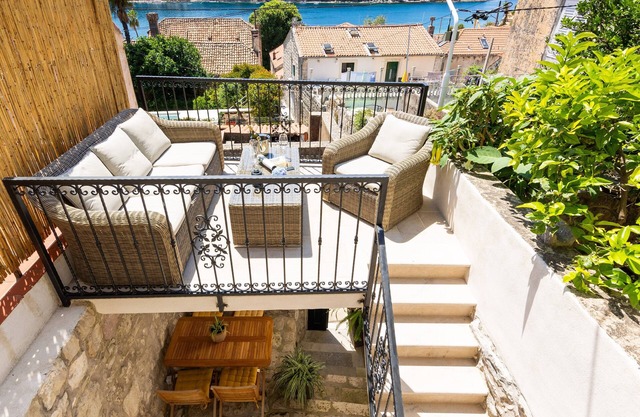 Cozy stone house with lovely view in Cavtat centre