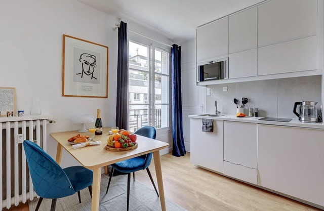 Cozy Studio by Jardin des Plantes