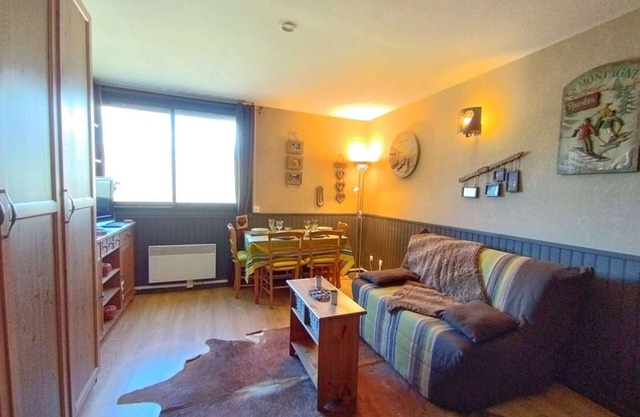 Cozy studio for 4 in St-Lary-Soulan, equipped, near slopes