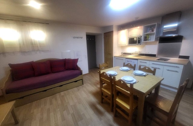 Cozy studio for 4 on the slopes with WiFi in Montgenèvre