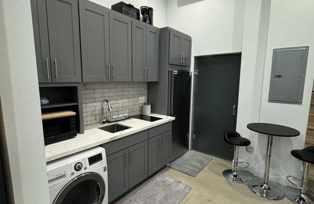 Cozy studio in enchanting Seattle with AC, WiFi