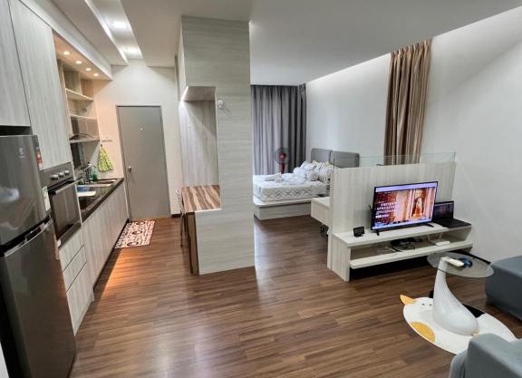 Cozy Studio @ Silk Sky Service Apartment