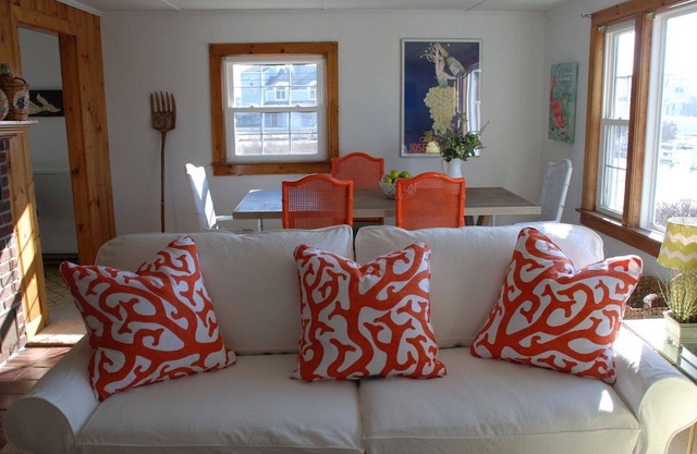 Cozy, Stylish Bluebird Cottage, Steps To Jenness Beach! Fall & Winter Rentals