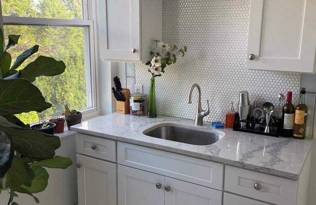 Cozy suburban apartment just 30 minutes from Manhattan