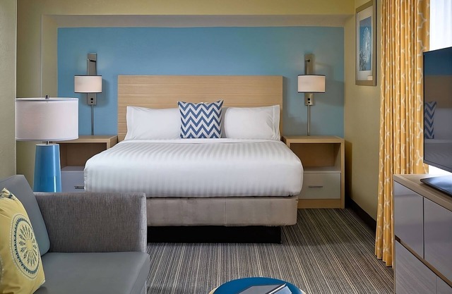 Cozy Suite near Alabama State Capitol & Museum! W/Pool Access and Free Parking!