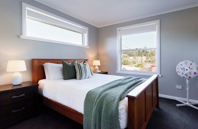 Cozy Tamar Valley Escape