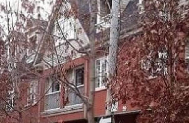 Cozy Tri-level Townhouse - 3 min from Outdoor Mall at Partridge Creek