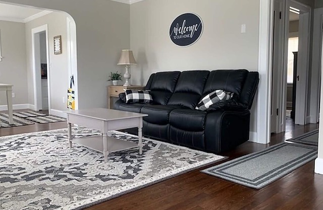 Cozy Twinsburg Home